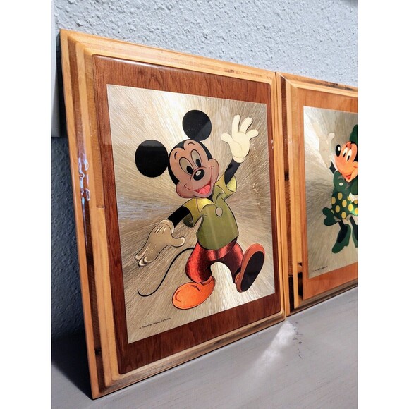 Vintage Walt Disney Mickey and Minnie Mouse plaques Gold On Wood Fast Shipping - Picture 12 of 16